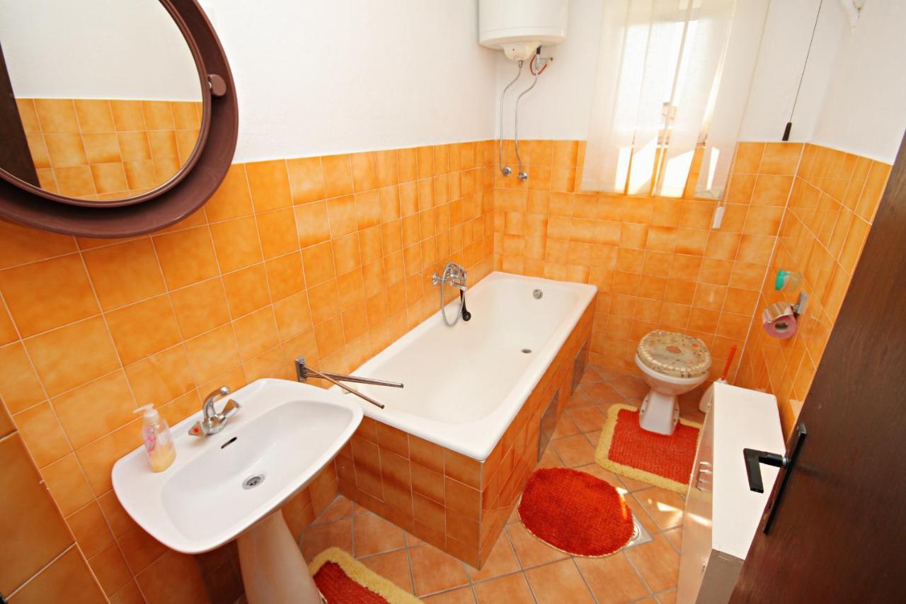 Apartments By The Sea Novi Vinodolski - 5558 Exterior photo