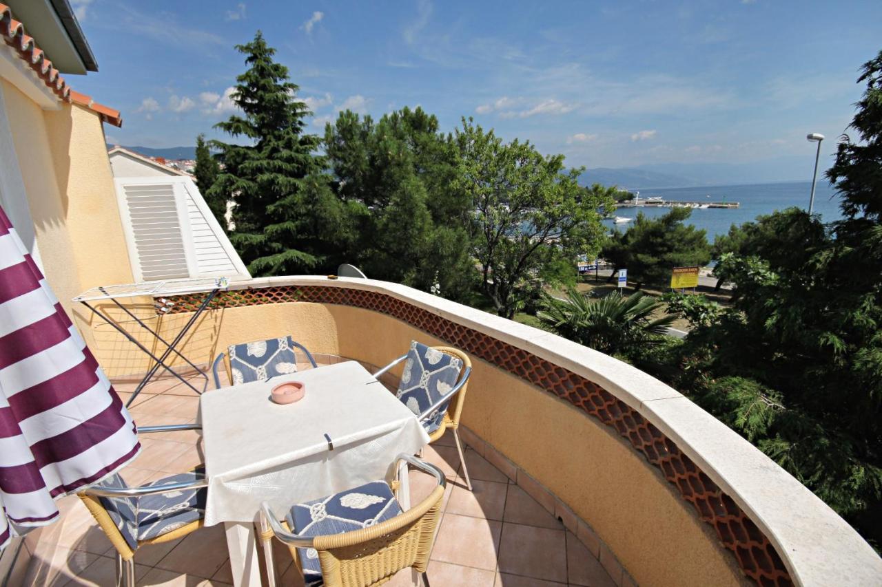 Apartments By The Sea Novi Vinodolski - 5558 Exterior photo