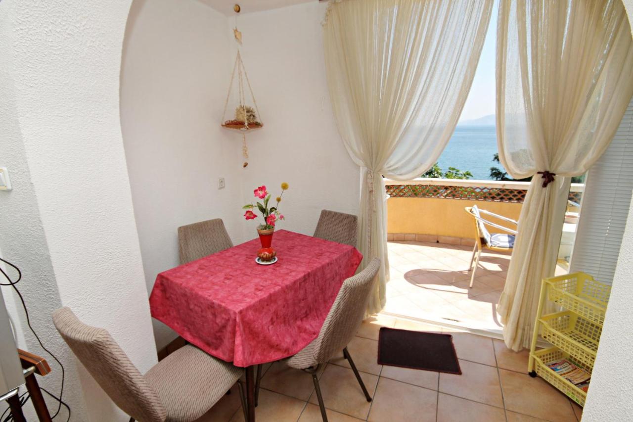 Apartments By The Sea Novi Vinodolski - 5558 Exterior photo
