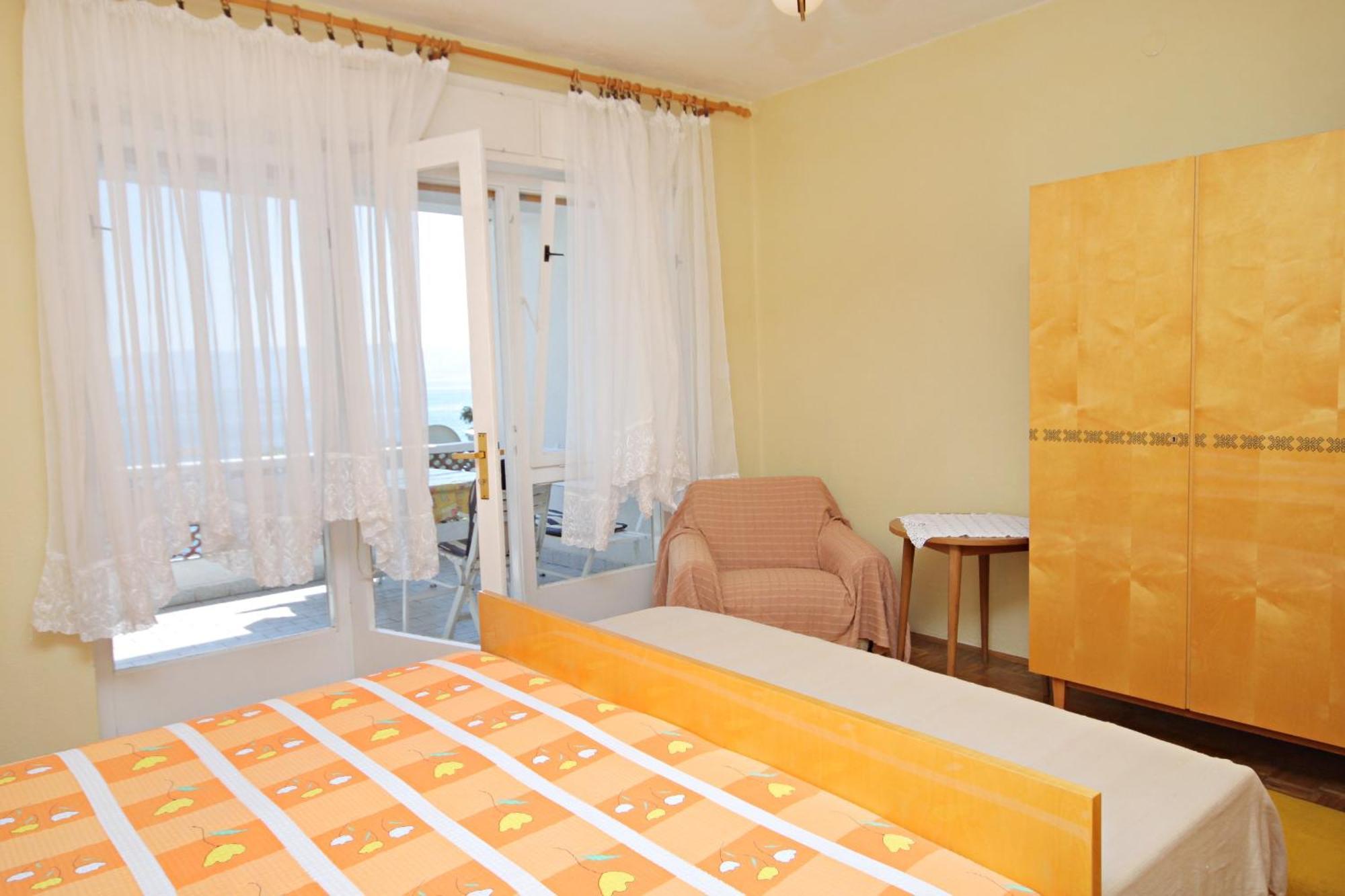 Apartments By The Sea Novi Vinodolski - 5558 Room photo